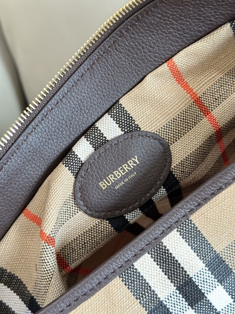 Bv*b*rry hobo bags